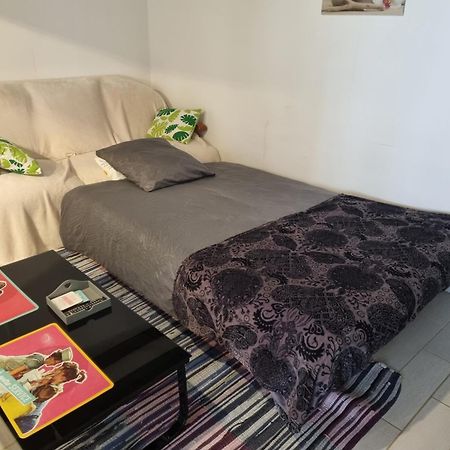 La Tourelle De La Chaumiere Apartment Goupil-Othon Екстериор снимка